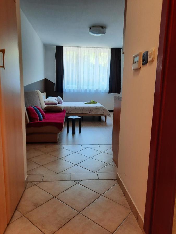 Apartmani Lorena PUY Exterior foto
